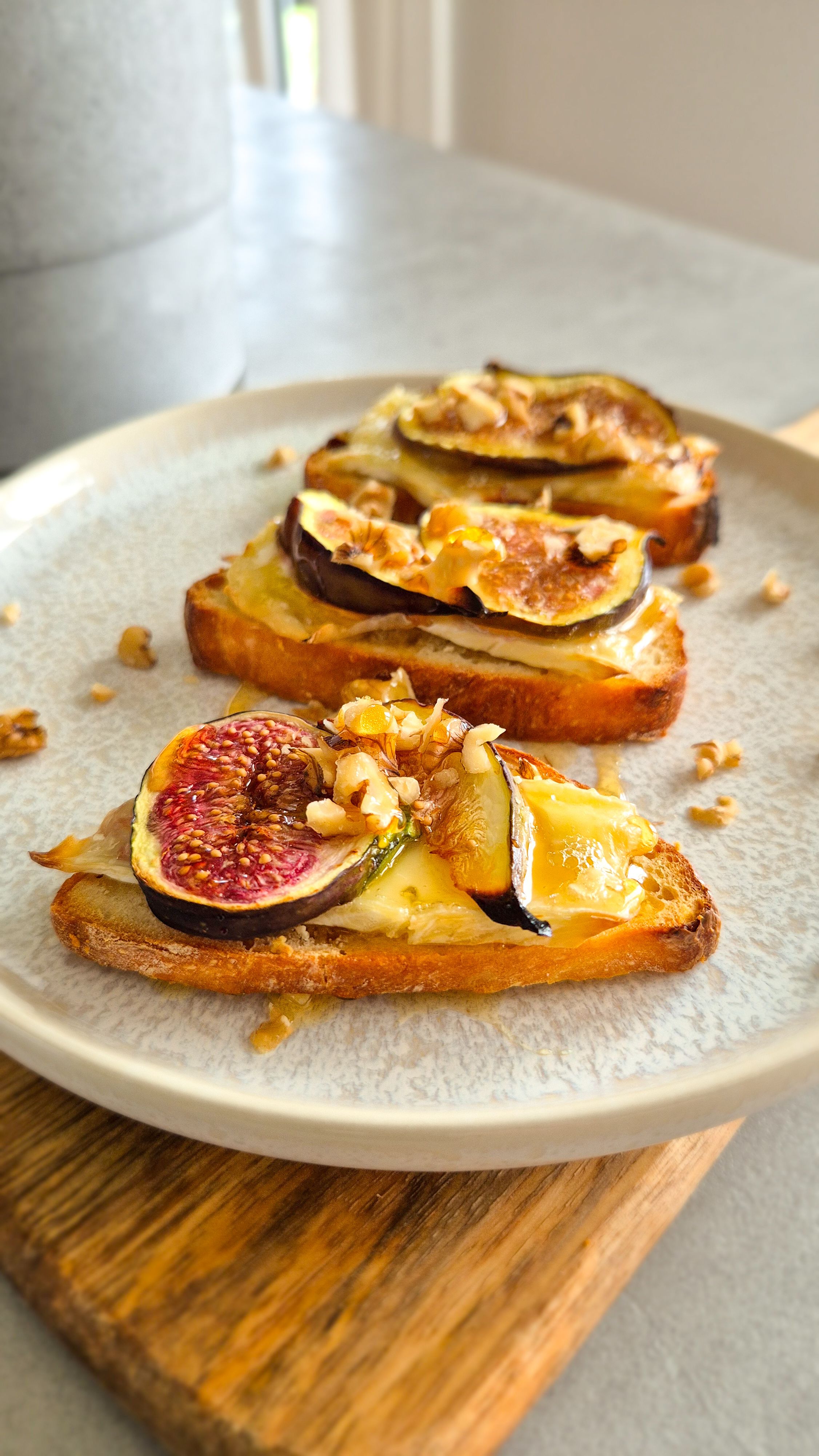 Feigen-Brie-Crostini - Thumbnail 4