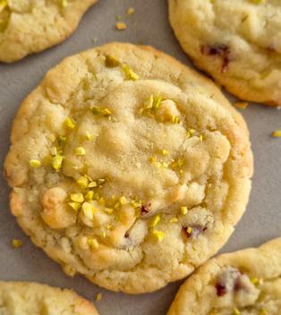 Chewy Pistazien-Cranberry Cookies