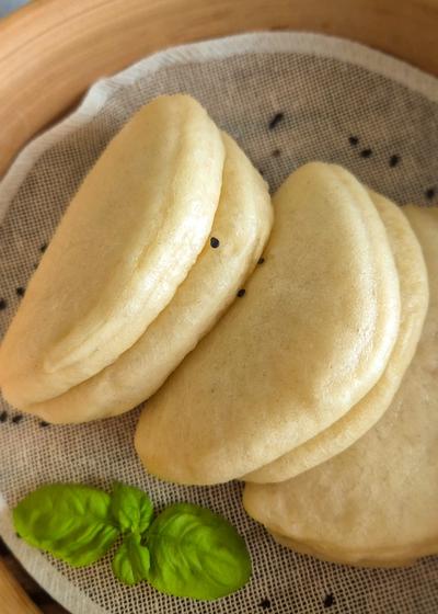 Fluffige Bao Buns: Das ultimative Grundrezept für asiatische Dampfbrötchen - Bild 3