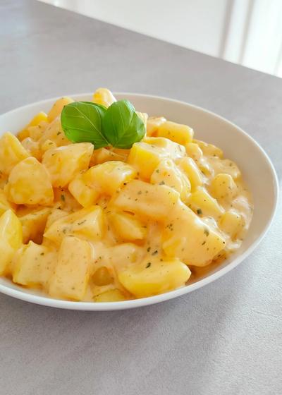 Schmelzkäse-Sahne-Kartoffeln als vegetarische Beilage oder einfaches Hauptgericht