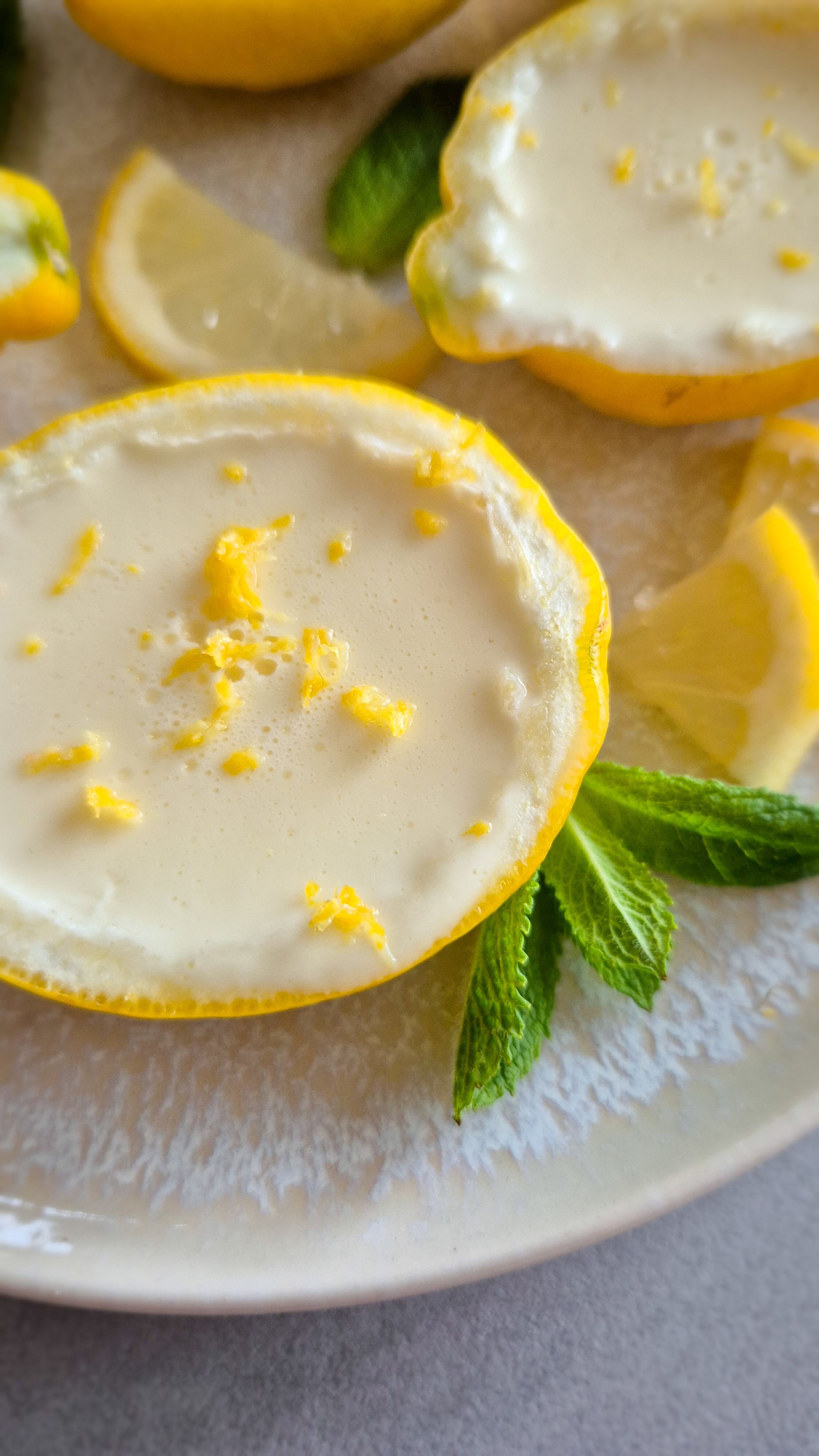 Lemon Posset - Zitronencreme aus nur 3 Zutaten ohne backen.