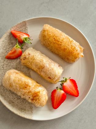 Karamellisierte Bananen-Reispapier-Röllchen