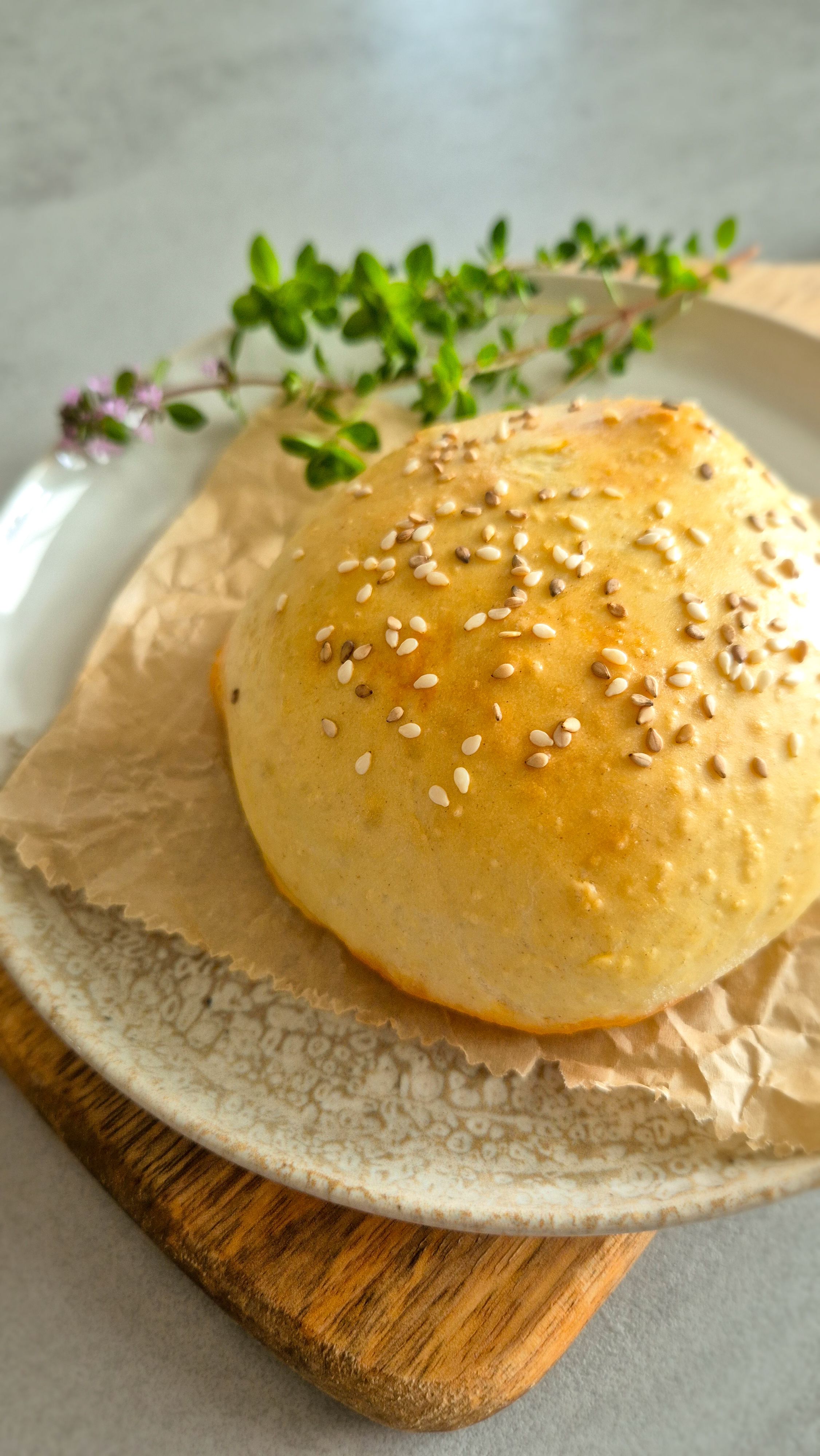 Virale Cheeseburger Pockets mit würzig-cremiger Füllung und goldbrauner Brioche.