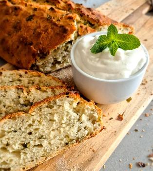 Rucola-Knoblauch-Brot