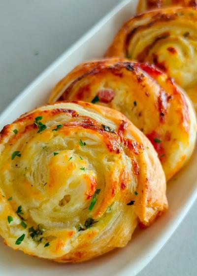 Blätterteigschnecken mit Hüttenkäse - Hauptbild