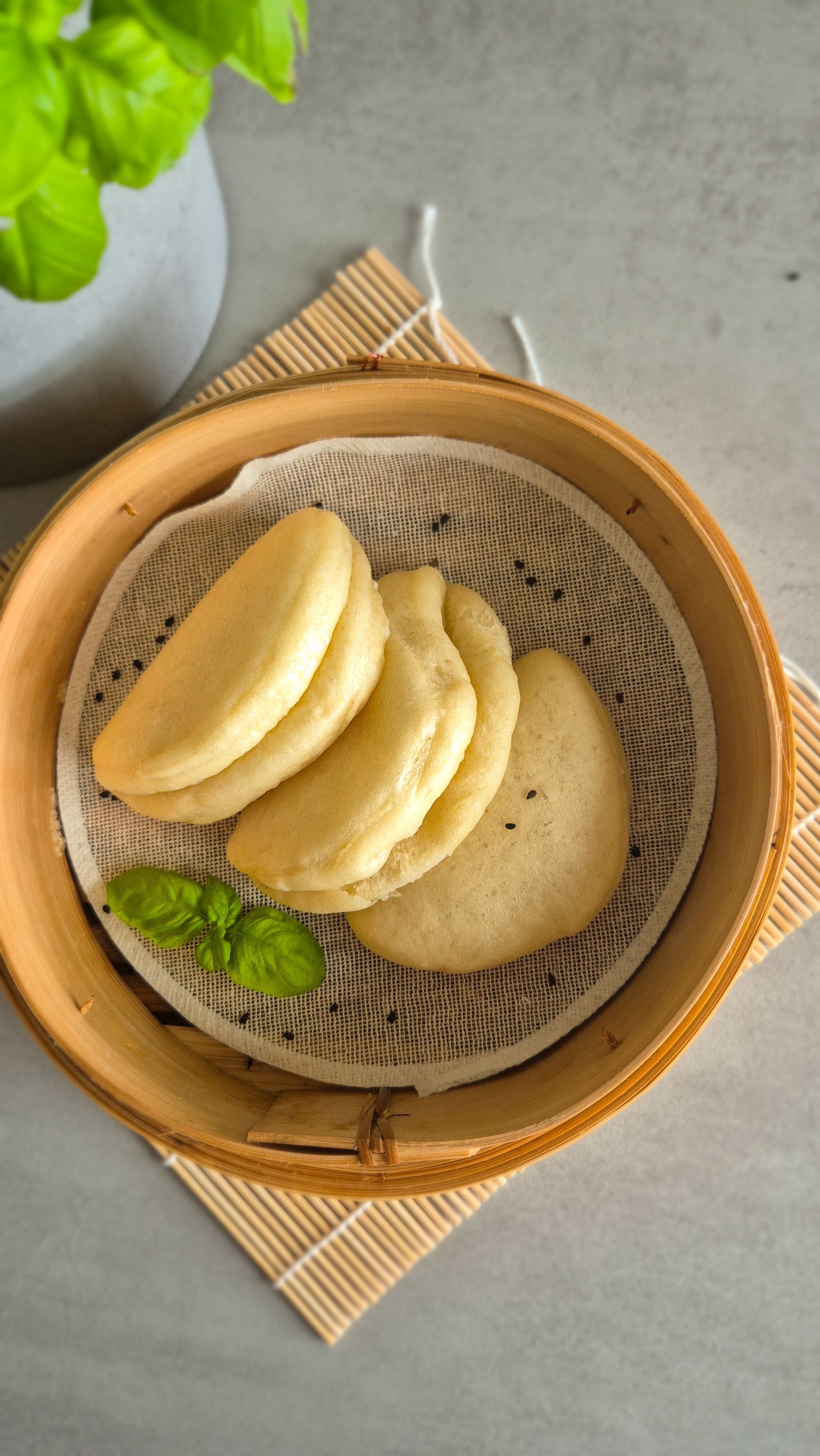 Fluffige Bao Buns: Das ultimative Grundrezept für asiatische Dampfbrötchen