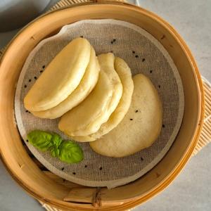 Fluffige Bao Buns: Das ultimative Grundrezept für asiatische Dampfbrötchen