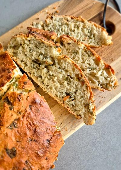 Rucola-Knoblauch-Brot - Bild 4