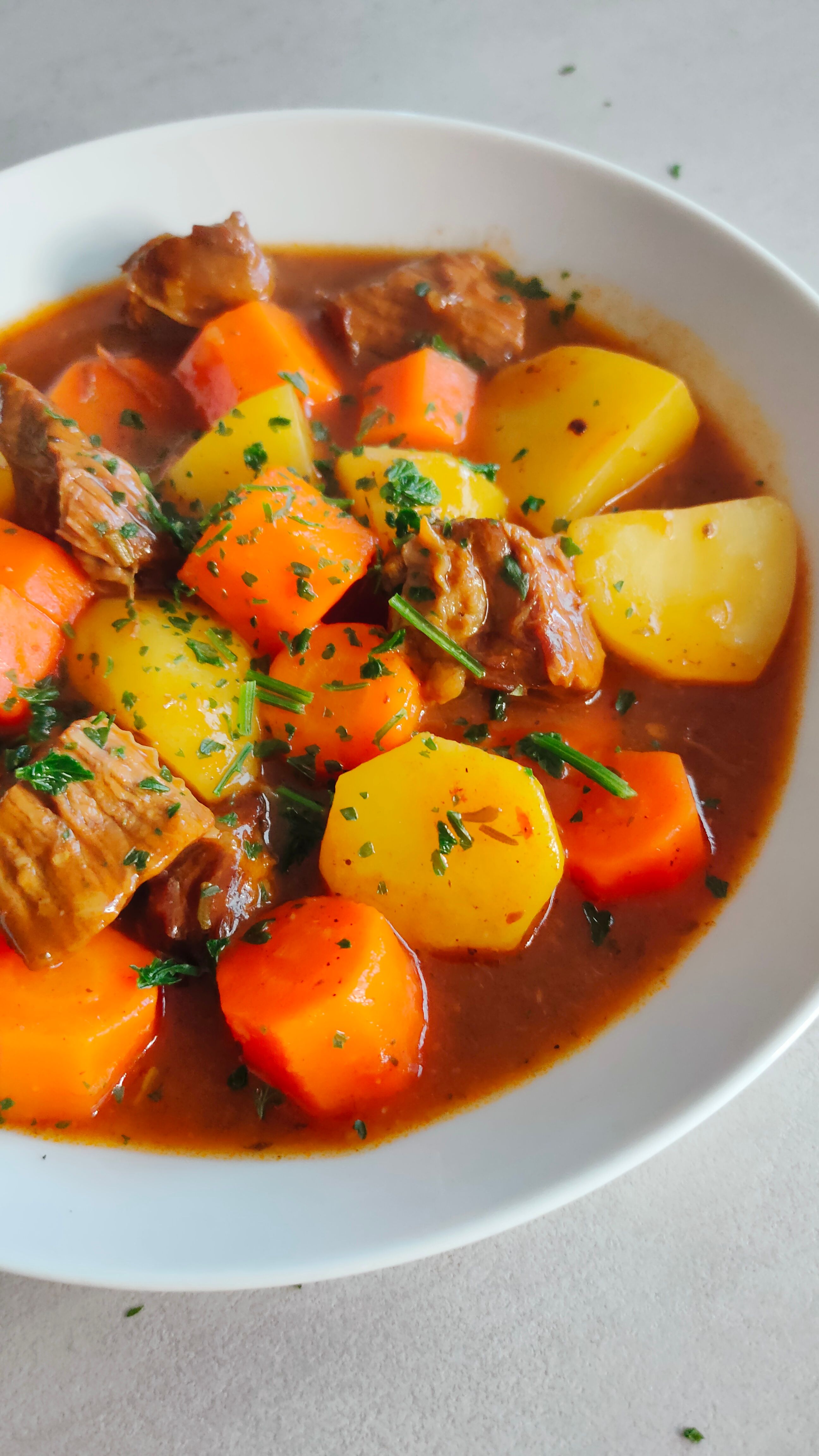 Zarter Rindertopf – perfektes Soulfood für kalte Tage - Bild 2