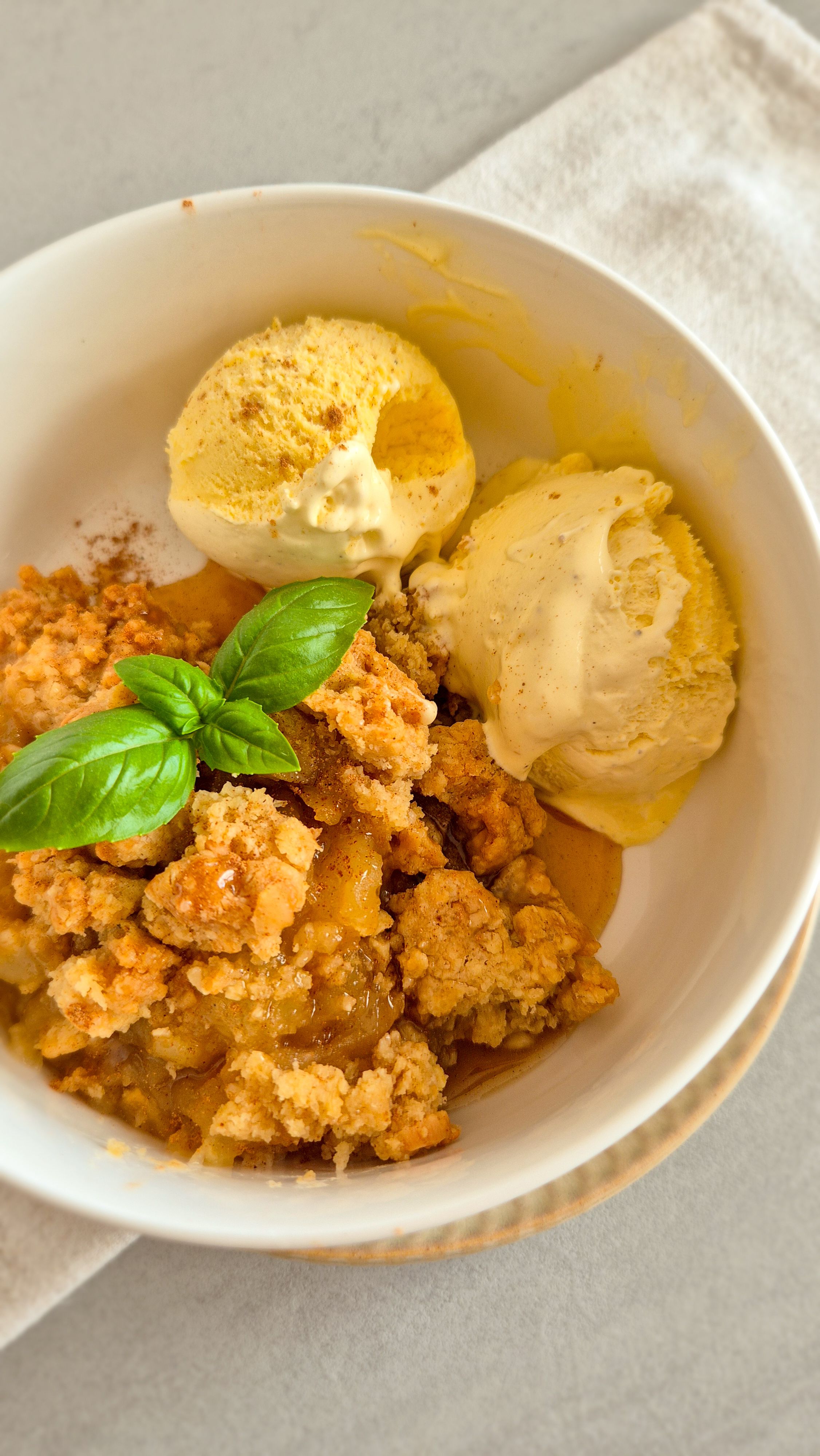 Apple Crumble (Crisp) - mit extra Karamellnote & Crunch