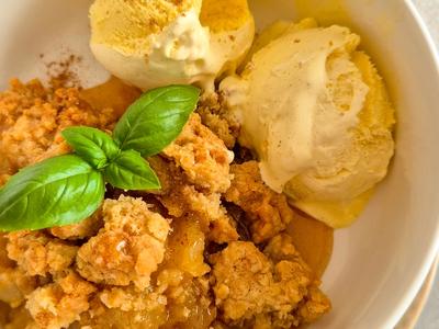 Apple Crumble (Crisp) - mit extra Karamellnote & Crunch
