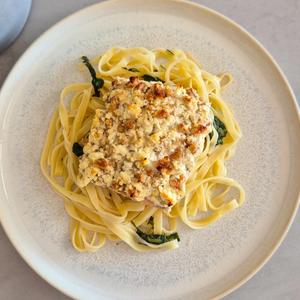 Ofenlachs mit Nuss-Feta-Kruste