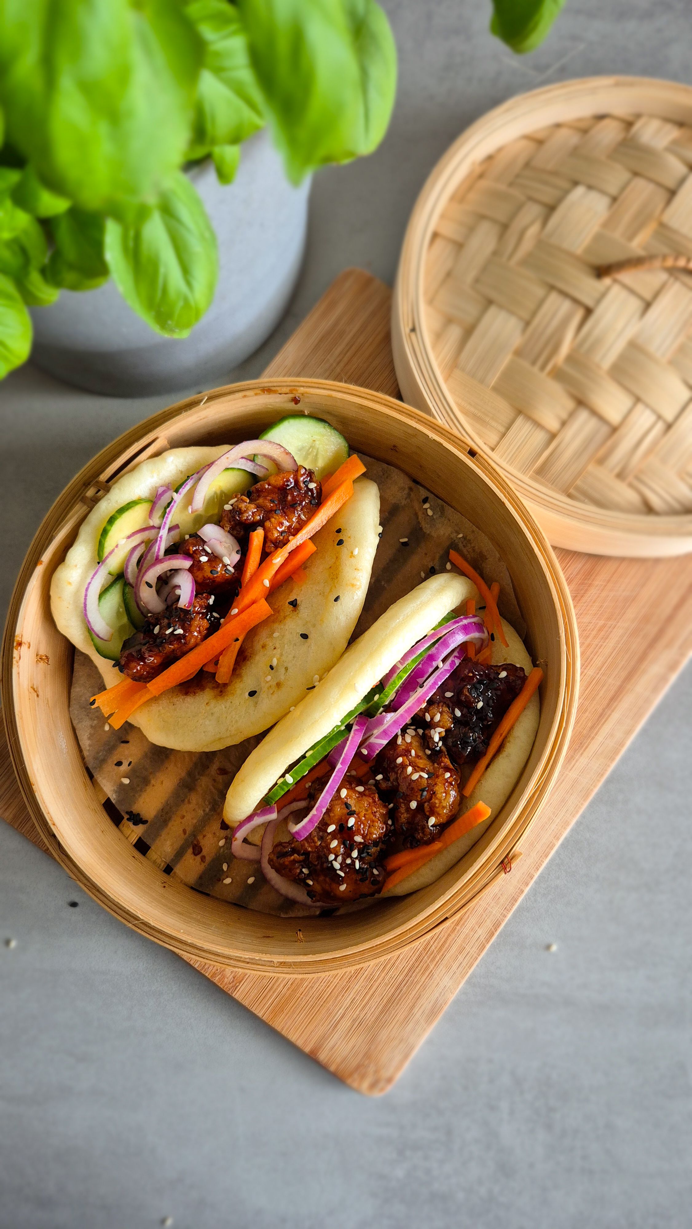 Fluffige Bao Buns: Das ultimative Grundrezept für asiatische Dampfbrötchen - Thumbnail 5