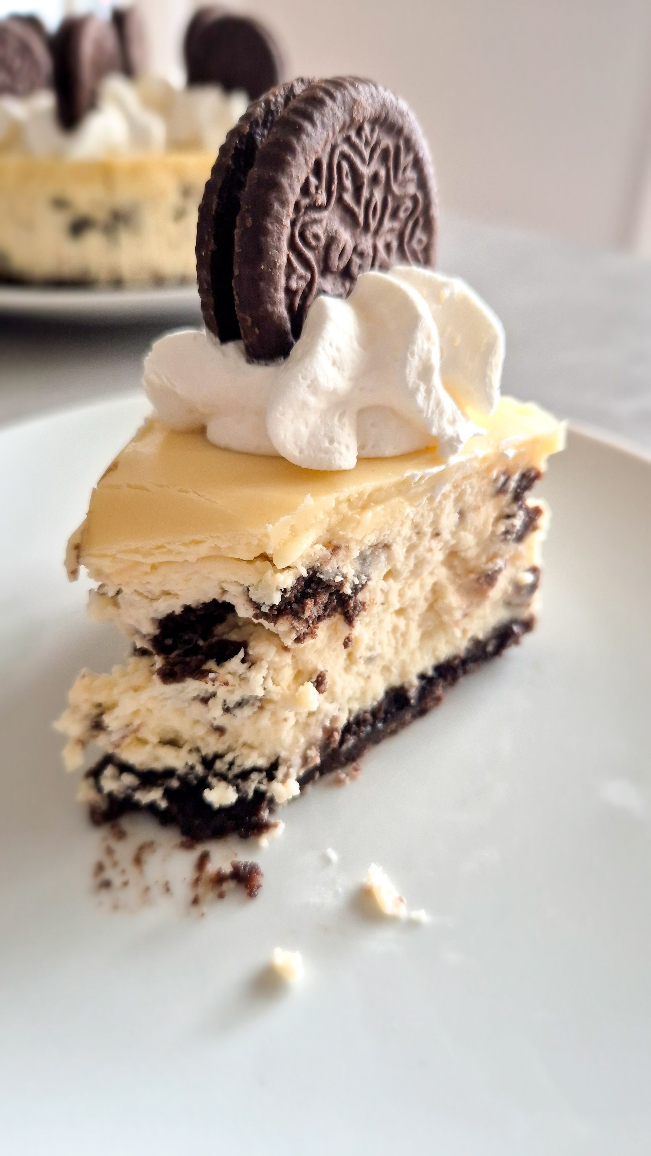Oreo Cheesecake - Thumbnail 4