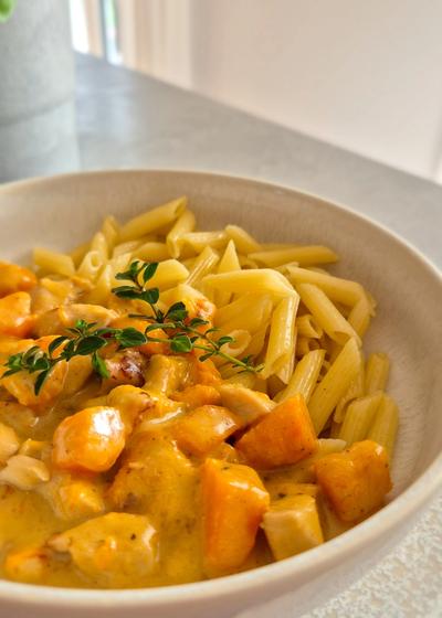 Herbstliche Pasta mit Hokkaido und Thymian - Bild 4
