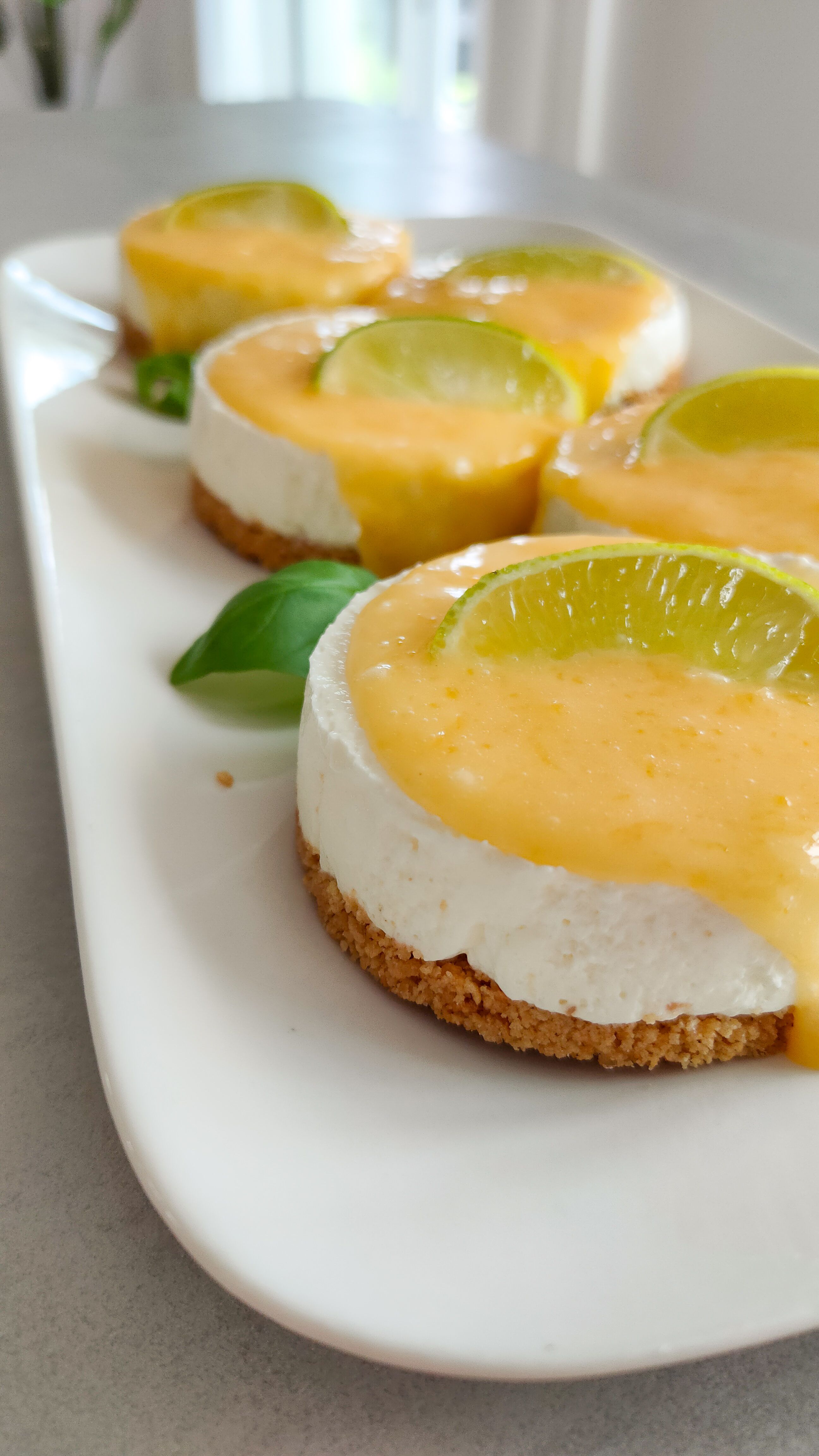 No Bake Mini Lemon Cheesecakes: Der ultimative Frische-Kick ohne Backen!