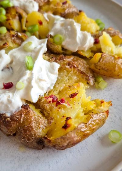 Smashed & Topped Potatoes: Die knusprigsten Quetschkartoffeln deines Lebens! - Hauptbild