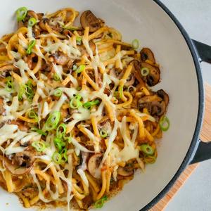 Überbackene Spätzle mit Champignons
