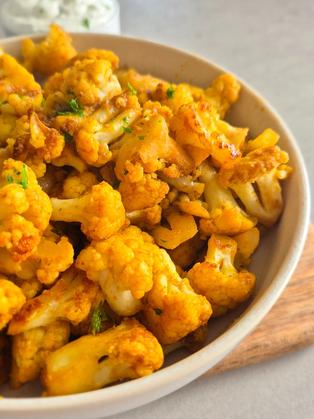 Einfacher Blumenkohl aus der Pfanne mit Curry-Note