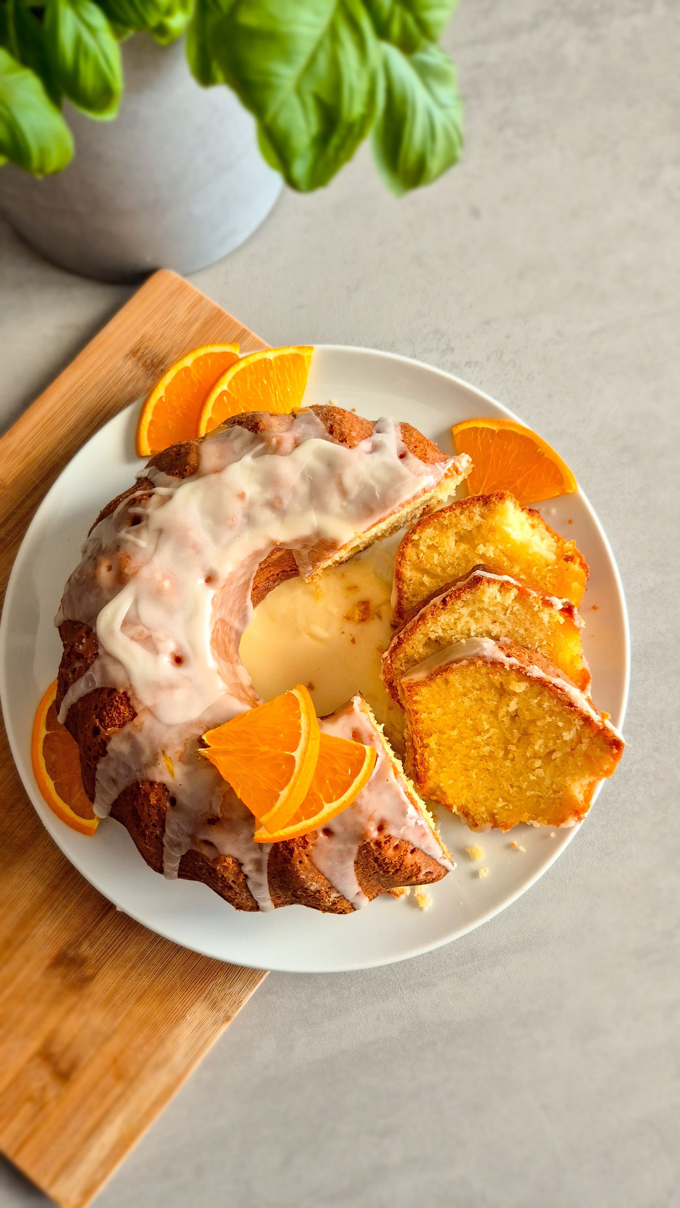 Saftiger Orangenkuchen