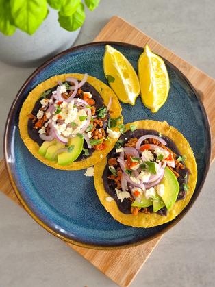 Klassische Tostadas: Der knusprige Streetfood-Traum aus Mittelamerika