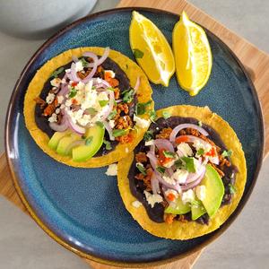 Klassische Tostadas: Der knusprige Streetfood-Traum aus Mittelamerika