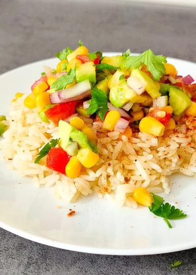 Reis mit Avocado Mais Salsa Cajun Style - Hauptbild