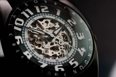 Skeleton Watch Macro