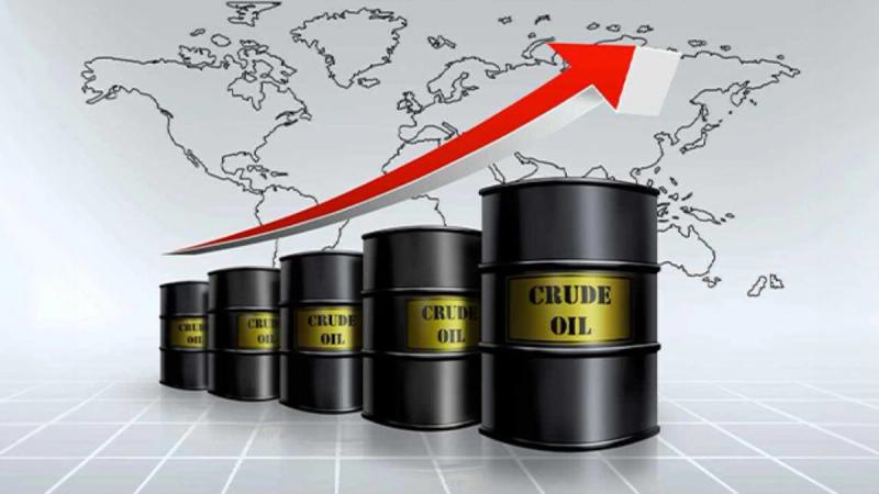 Oil Surges Toward Biggest Weekly Gain Since 2020 as Brent Crude Hits $87