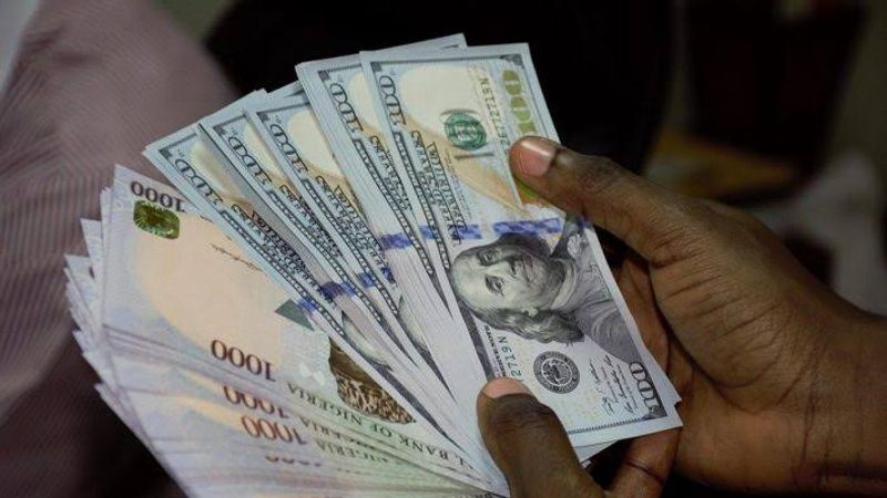 Naira Slips Back to N1,373/$ lowest level in four weeks