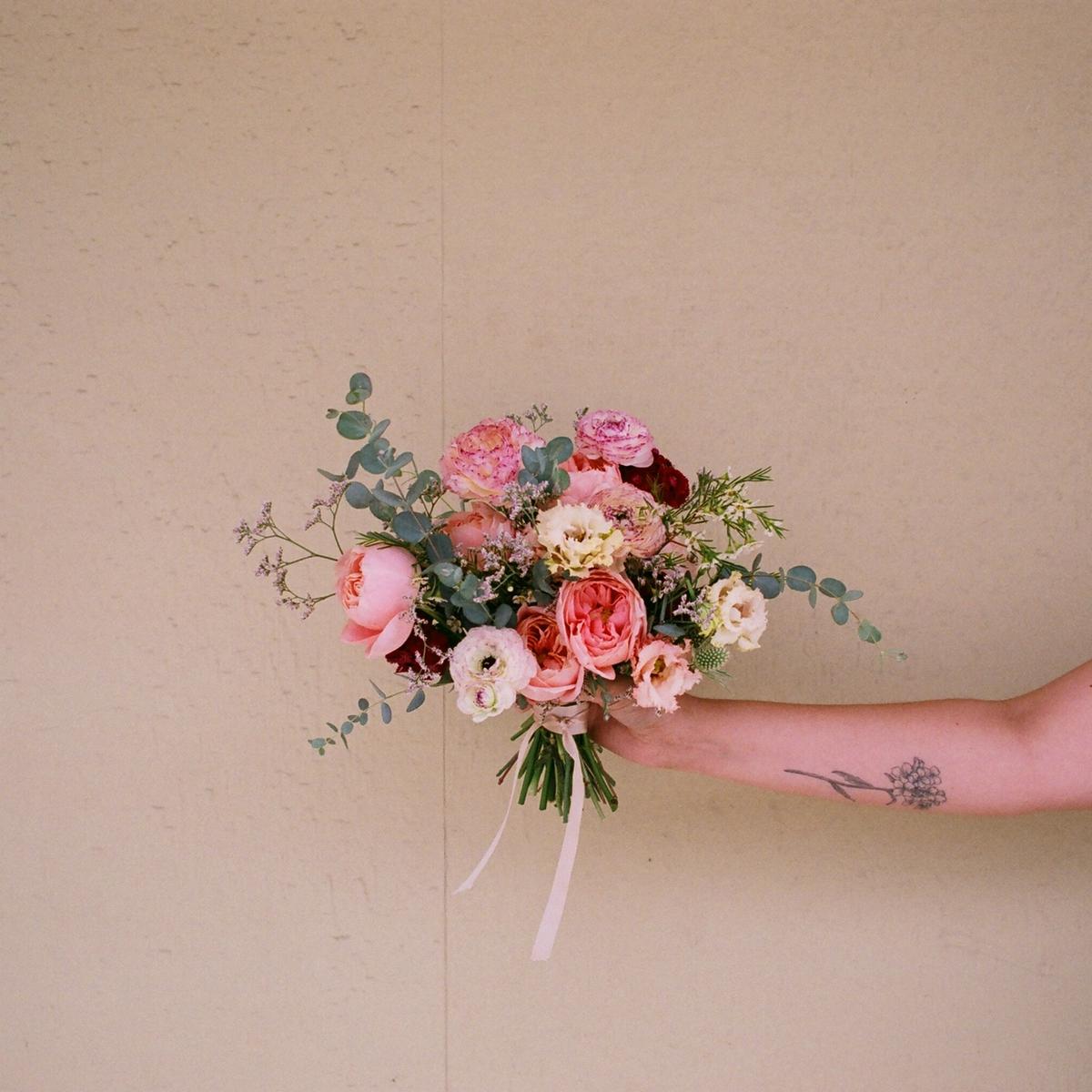Flower Arrangements | Wedding Flowers | Floral Design in Orange County, CA | Florist in Seal Beach, California
