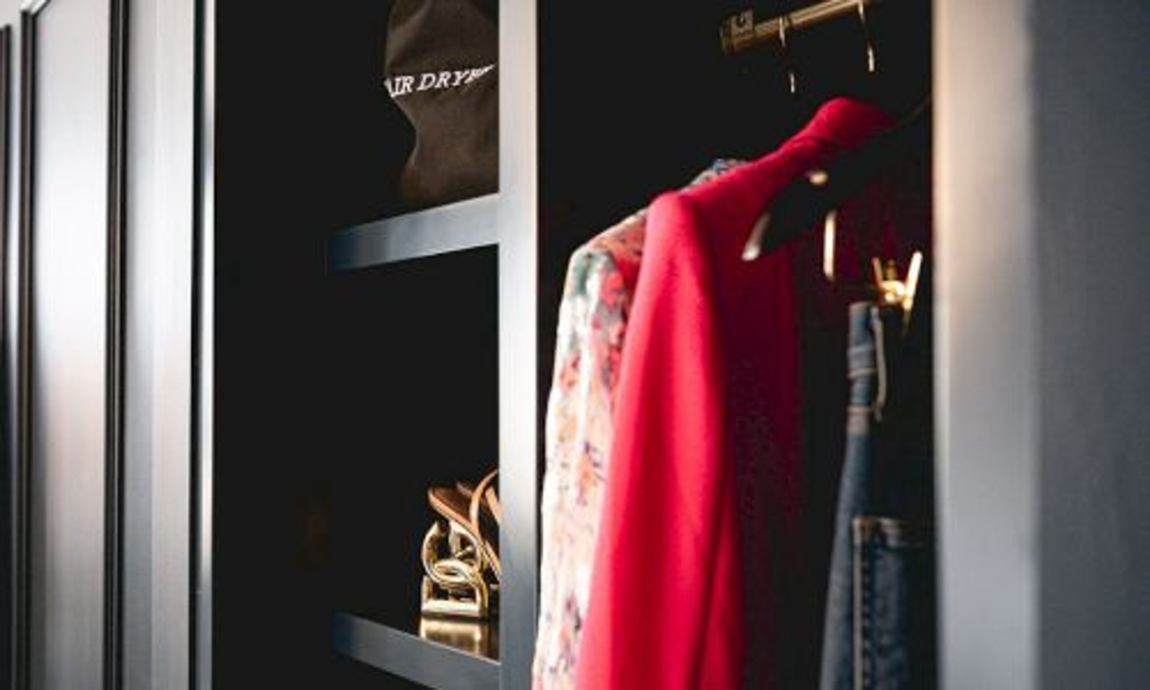 Beacon Grand - Grand One Bedroom Suite Closet