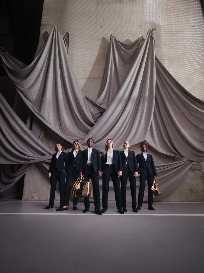 CONGRATS_SHOT_02-A_0125_OP3_V5_02_HR