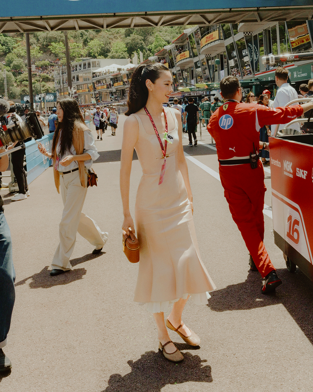 SPAR_F1_MONACO26_CELEBRITIES_LOGO_0284_300_SOCIAL_1080x1350