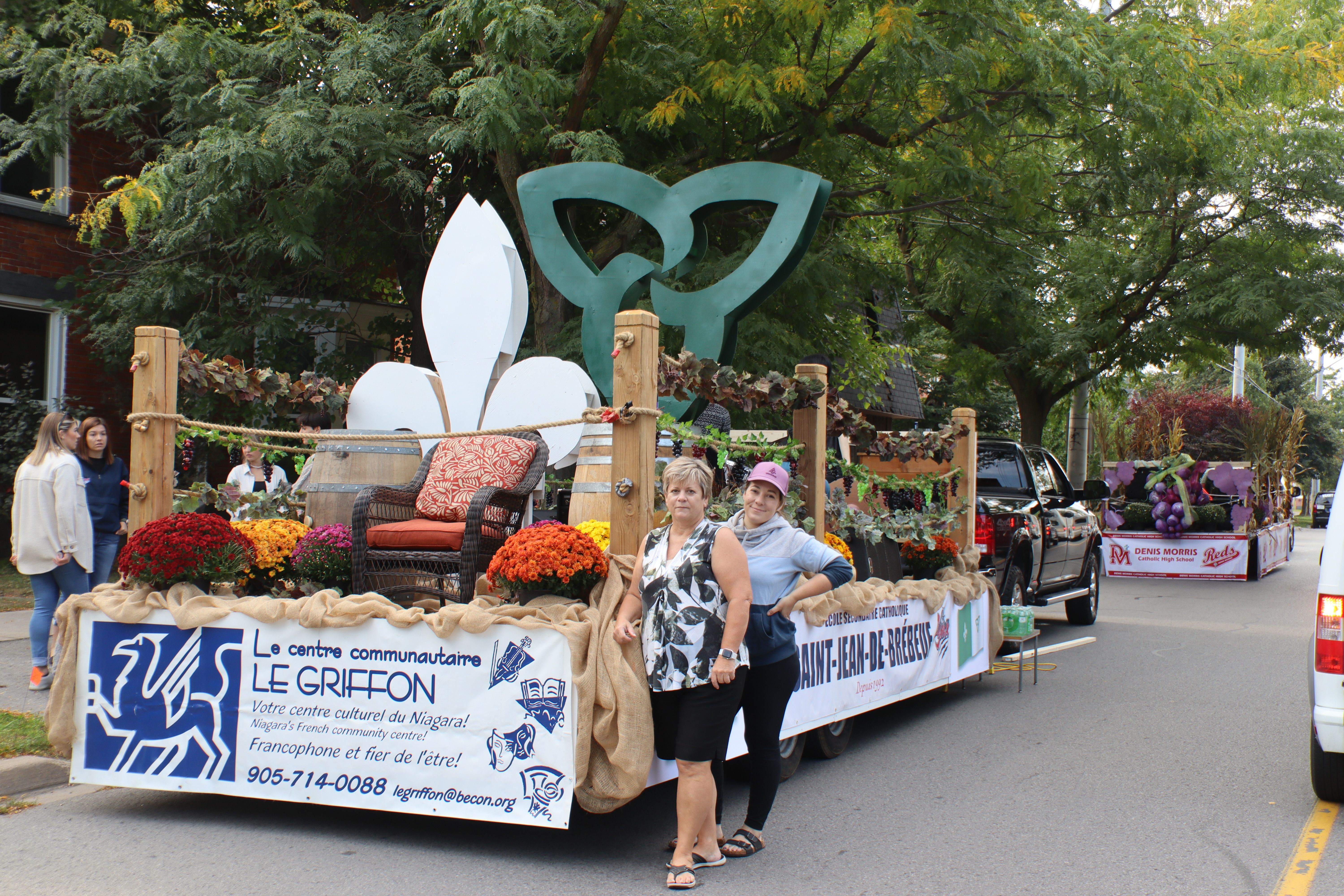 Grande Parade du Niagara Grape and Wine Festival Centre communautaire Le Griffon
