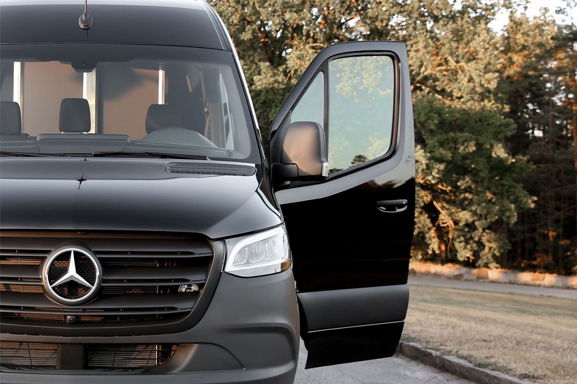 Mercedes Sprinter 6-seats
