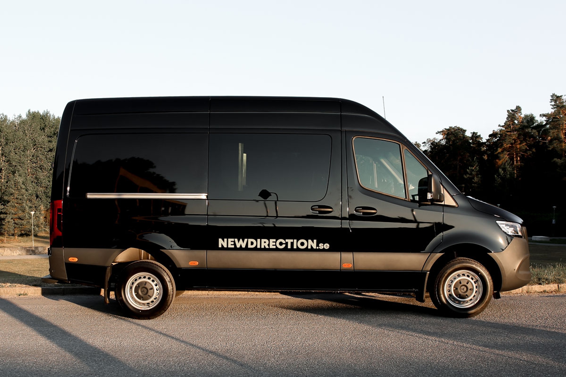 Mercedes Sprinter 6-seats