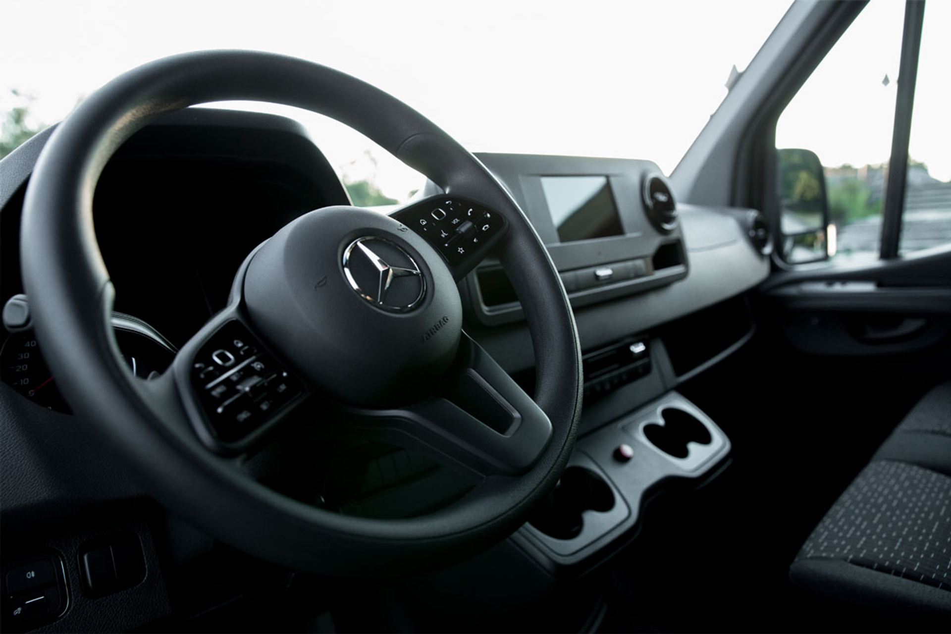 Mercedes Sprinter 6-seats