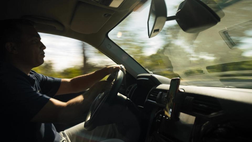 Why Generic AI Software Falls Short in Commercial Vehicle Sales