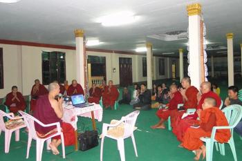 ပၢင်သိုပ်ႇမိုတ်ႈ ၸုမ်း SIIT တီႈ ဝဵင်းတၢင်ႉယၢၼ်း