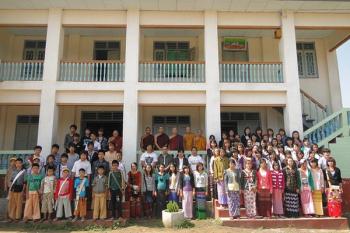 ပၢင်သွၼ်ၶွမ်း SIIT တီႈ ဝဵင်းၼမ်ႉလၼ်ႈ
