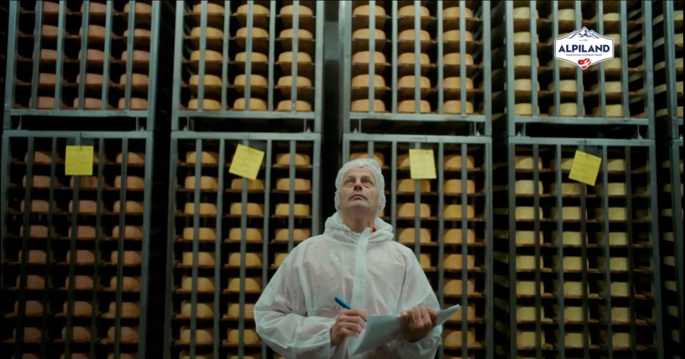Alpiland, Commercial
