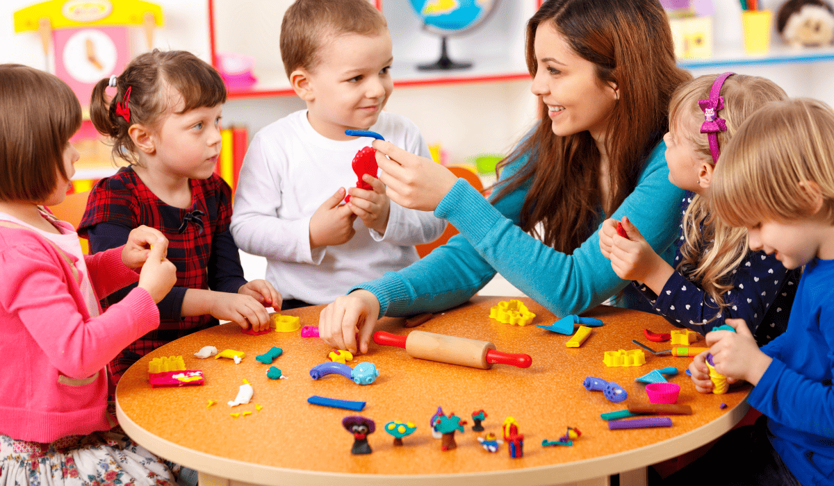 Center-Based vs Home-Based ABA Therapy: What Is the Difference?