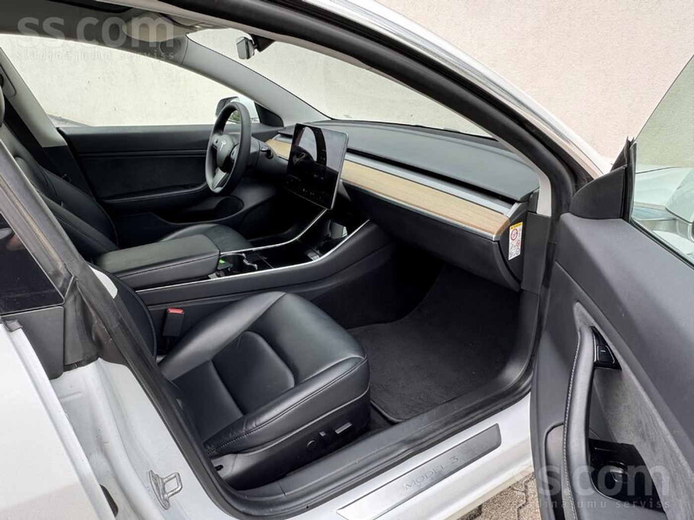 Tesla Model 3 2019
