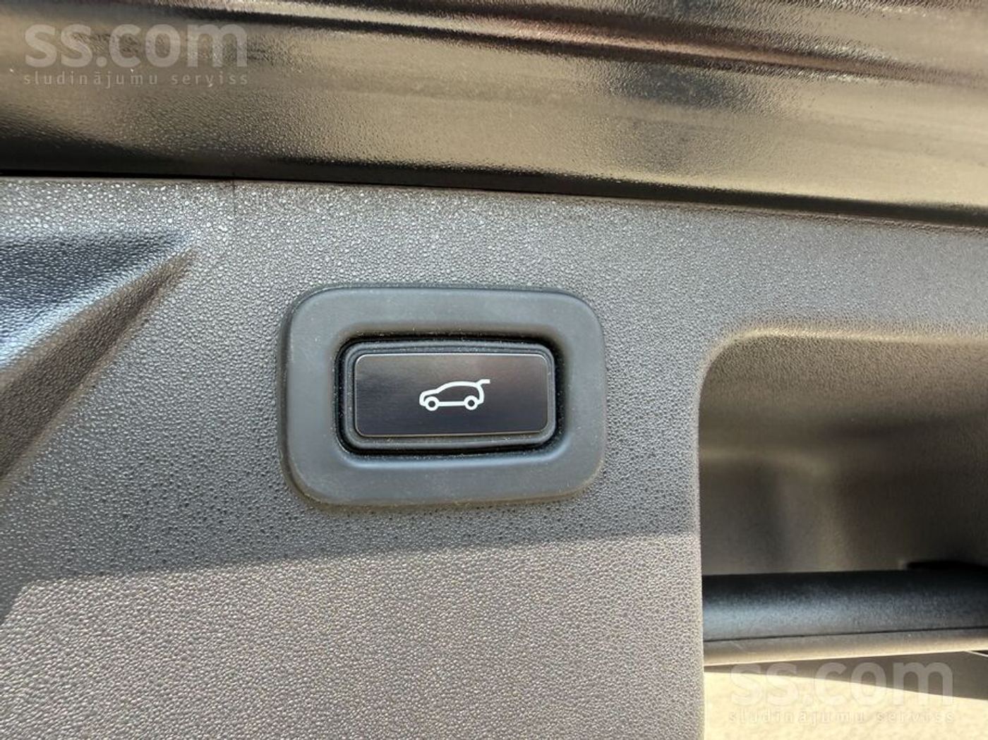 Land Rover Discovery Sport 2021