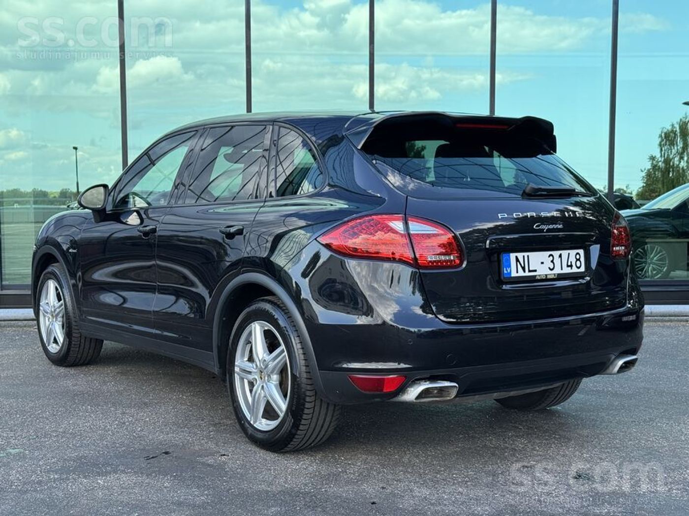 Porsche Cayenne 2011