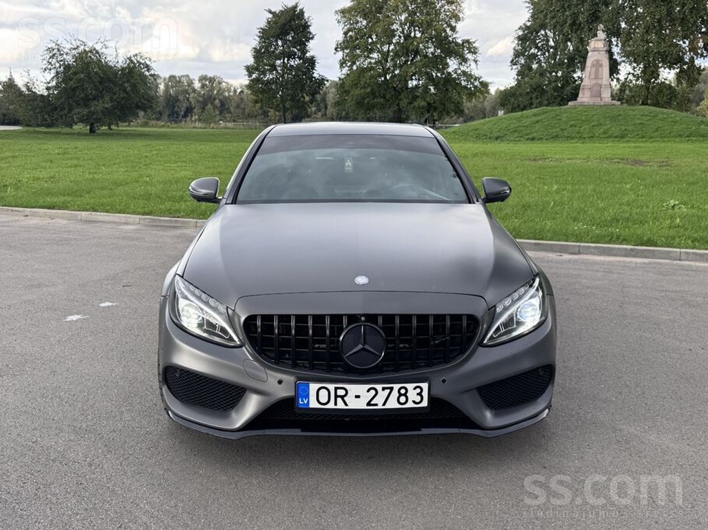 Mercedes-Benz C200 2015