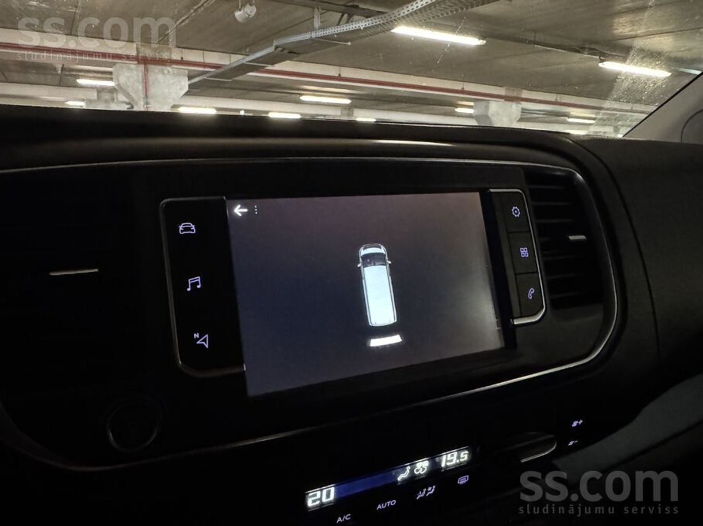 Peugeot Traveller 2017