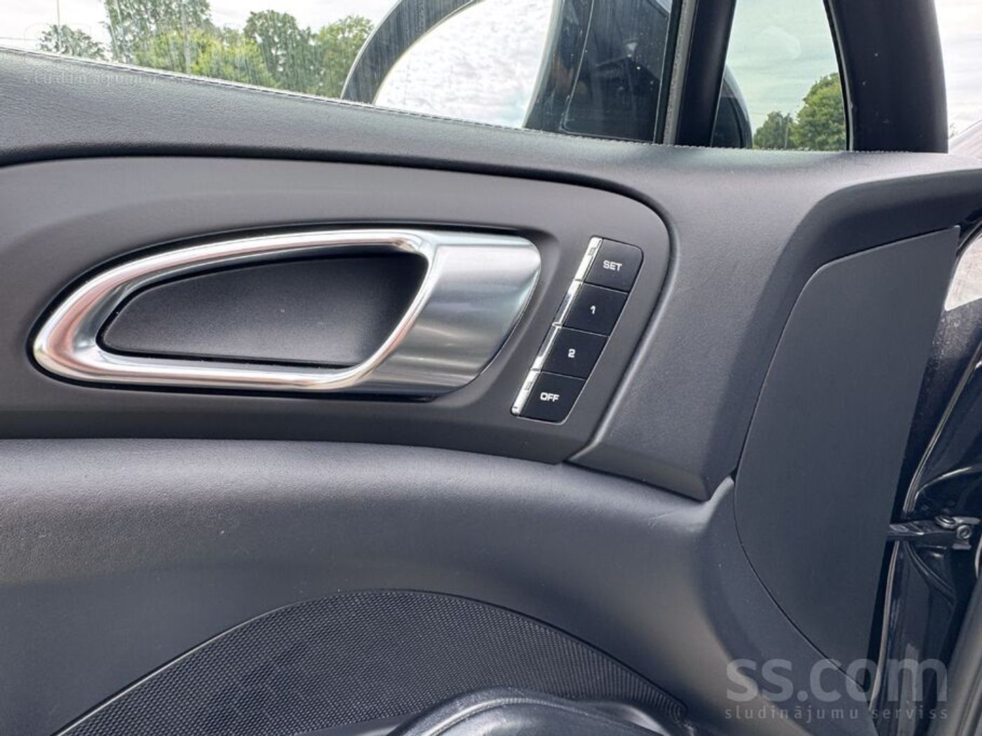 Porsche Cayenne 2012