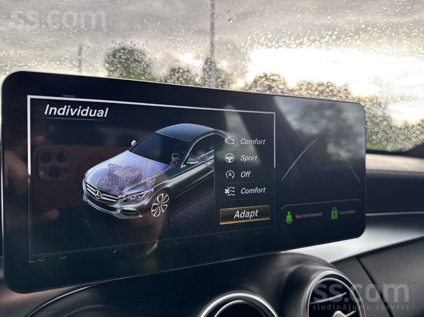Mercedes-Benz C200 2015